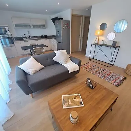 T2 Rez-de-villa Apartment *